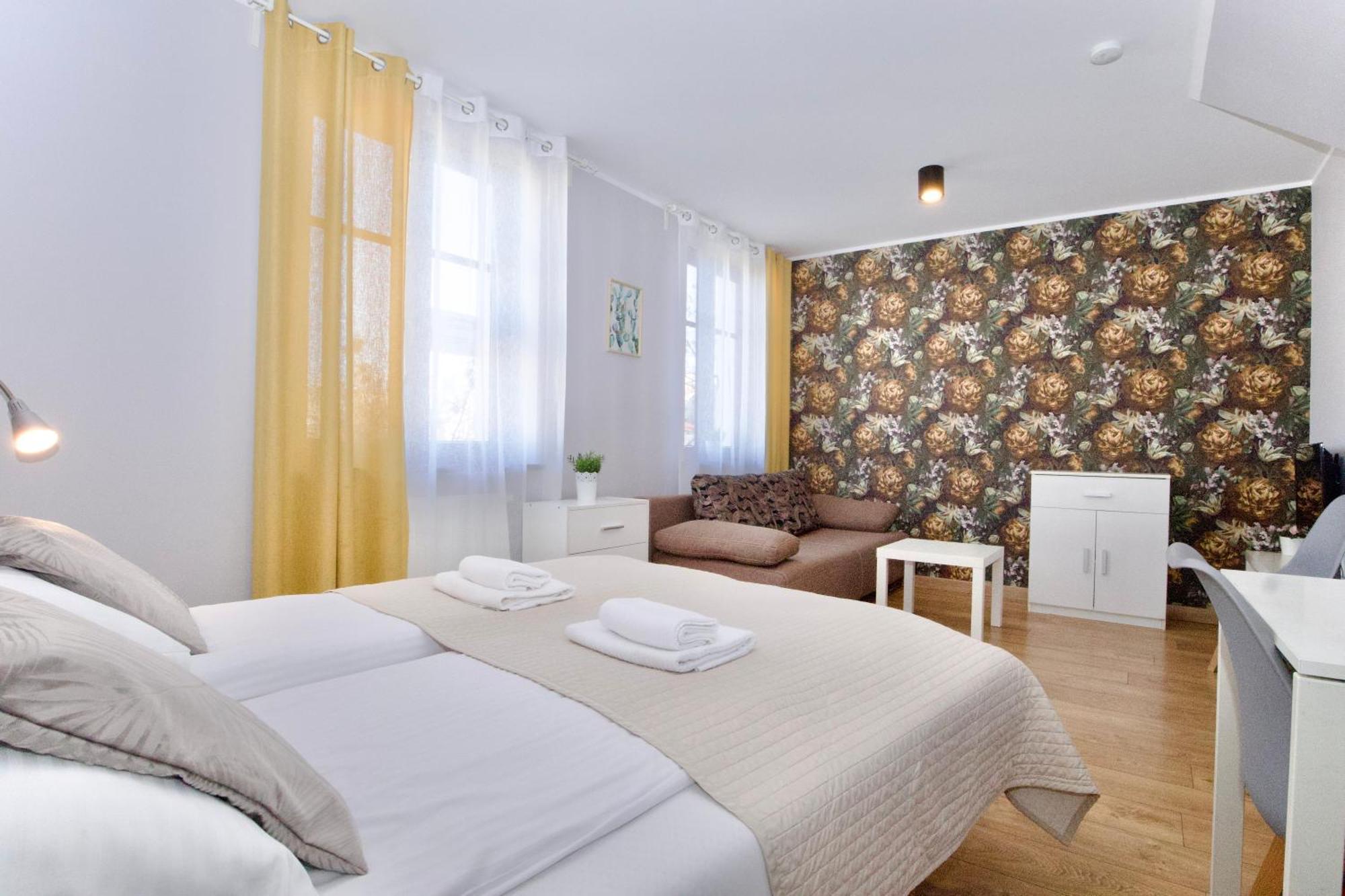 Flower Residence Красков Екстериор снимка